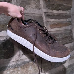 Altra Cayd Leather Shoes - Like New!